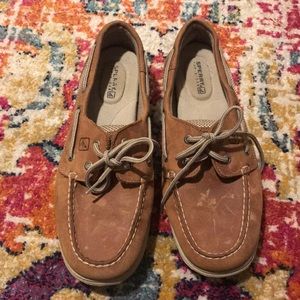 Sperry topsiders